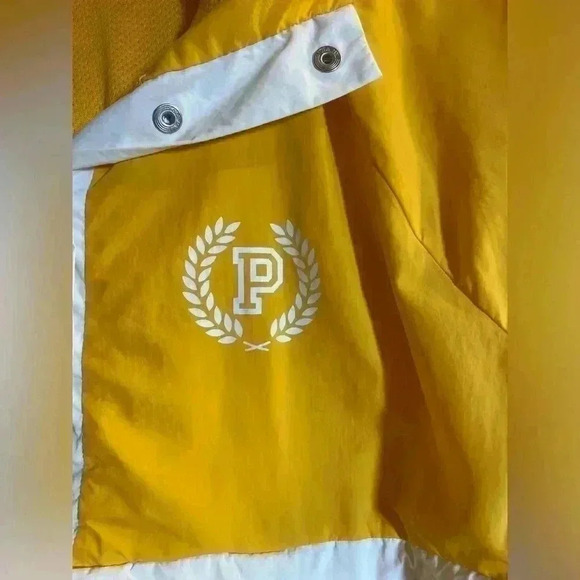 Victoria’s Secret PINK windbreaker with hood in yellow. Women’s size M/L - Picture 4 of 10